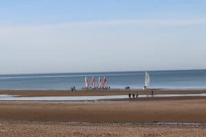 plage de villers et sont école de voile