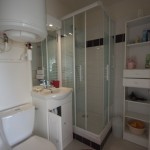 salle de bain compléte de notre appartement en location saisonnière a villers sur mer
