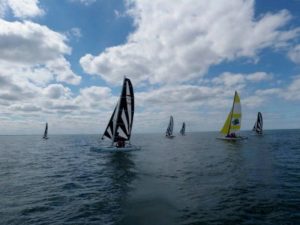 Tout l’été, mais aussi pendant les vacances de Pâques (du 14 avril au 2 mai) et de la Toussaint, le CNV vous propose des stages de voile le CNV est agréé par la fédération française de voile et a reçu le label » école de voile », garant de la qualité de l’enseignement, de la qualité du matériel et de la sécurité. Seul, en famille ou en groupe, venez essayer le char à voile Vous avez déjà « navigué » et vous êtes autonome en catamaran, dériveur, kayak ou planche à voile, Nous mettons à votre disposition le matériel, le gilet, la combinaison, un casque et une su combinaison pour le char à voile et nous assurons votre sécurité. Vestiaires et douches chaudes sont à votre disposition.