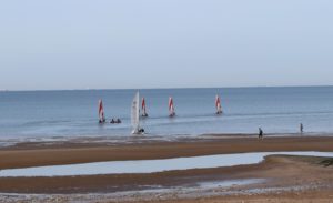 plage de villers avec l'école de voile